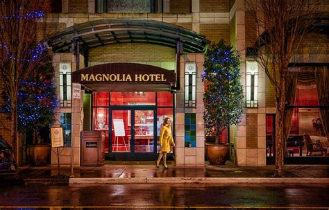 Hotel magnolia - Hotel Magnolia is located in the picturesque town of Roudnice nad Labem with an 800-year tradition. The hotel itself was built around the 14th century. Due to numerous fires, the building was reconstructed several times, up to its current form. During the 16th century, the building was the most prominent house in Roudnice nad Labem. ...